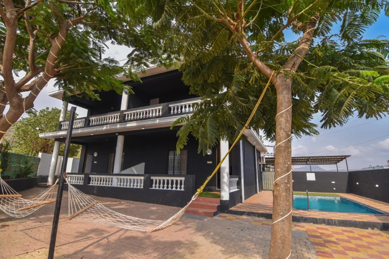 Empyrean Stay Ll 3Bhk Ll Black Horse Villa Ll Ac Ll Private Pool Ll Wifi II Lux Ll Lonavala Eksteriør bilde