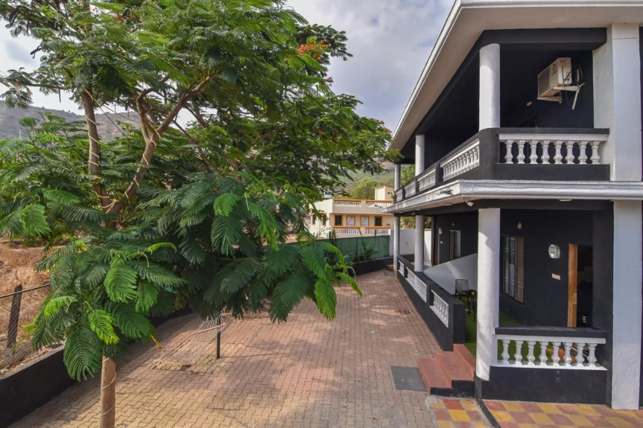 Empyrean Stay Ll 3Bhk Ll Black Horse Villa Ll Ac Ll Private Pool Ll Wifi II Lux Ll Lonavala Eksteriør bilde