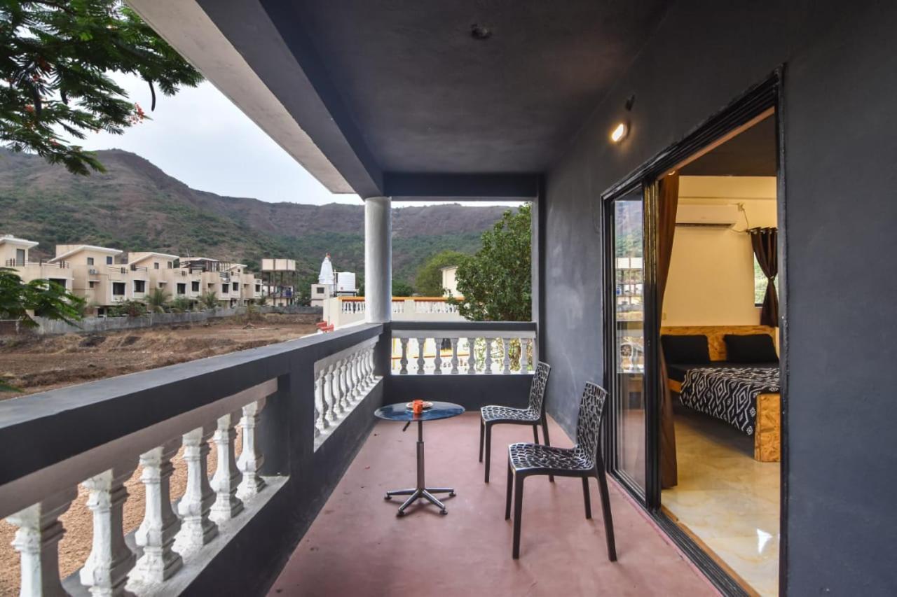 Empyrean Stay Ll 3Bhk Ll Black Horse Villa Ll Ac Ll Private Pool Ll Wifi II Lux Ll Lonavala Eksteriør bilde