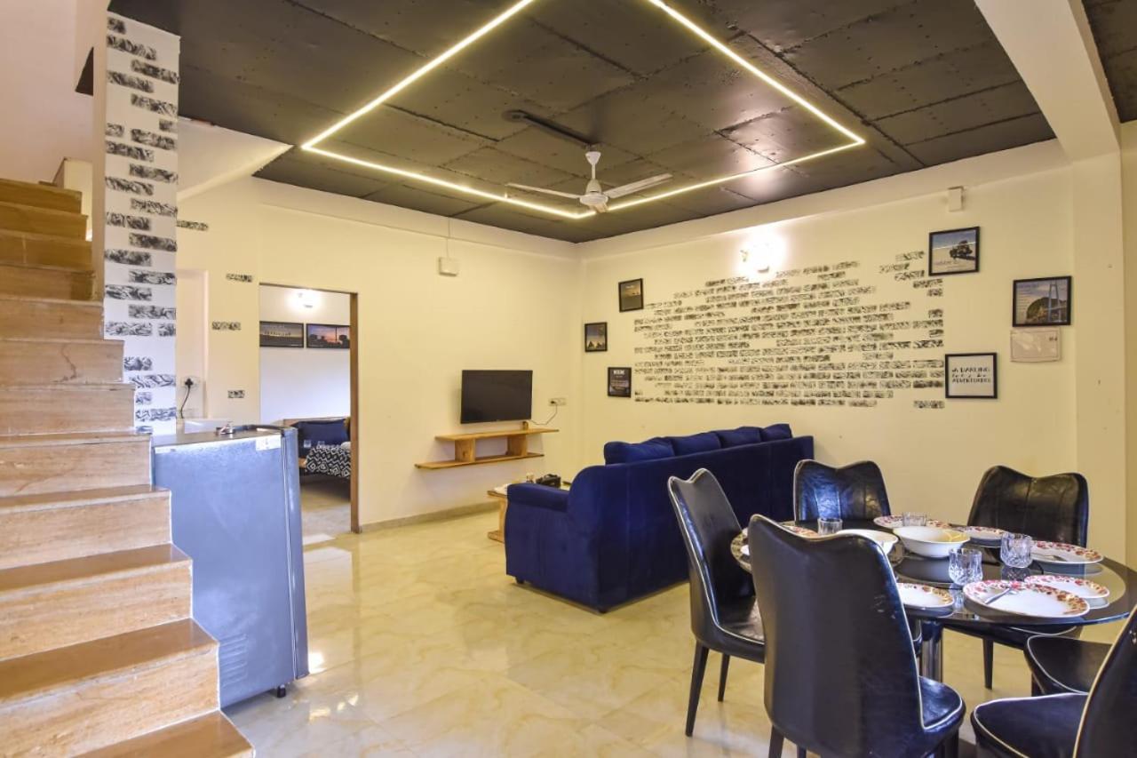 Empyrean Stay Ll 3Bhk Ll Black Horse Villa Ll Ac Ll Private Pool Ll Wifi II Lux Ll Lonavala Eksteriør bilde