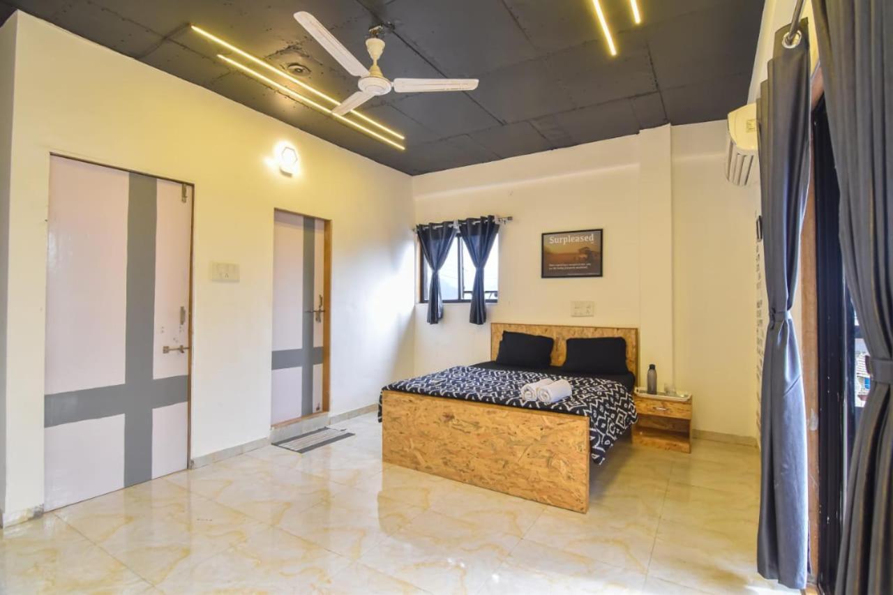 Empyrean Stay Ll 3Bhk Ll Black Horse Villa Ll Ac Ll Private Pool Ll Wifi II Lux Ll Lonavala Eksteriør bilde
